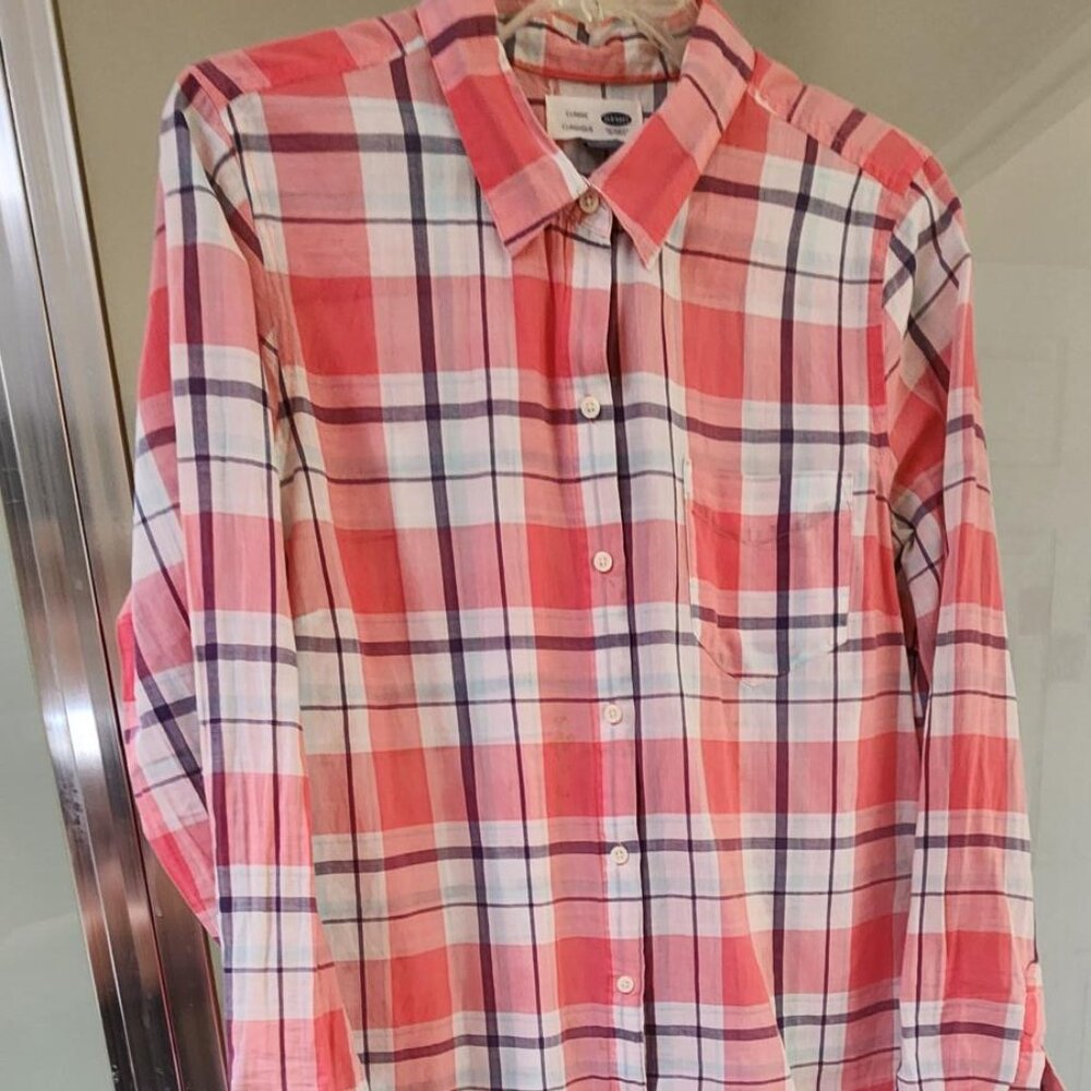 Old Navy Classic Button Down Long Sleeve 100% Cotton Shirt Size L